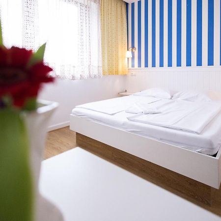 Pension Seerose Hotel Portschach am Worthersee Bagian luar foto